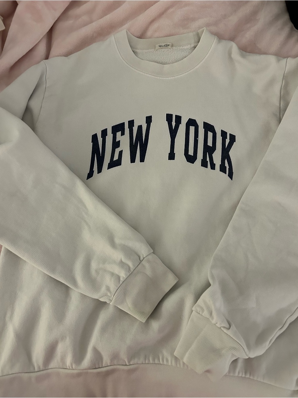Brandy Melville Cream Crewneck Sweatshirt